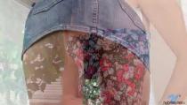 Latina Nubile AJ Estrada finge...